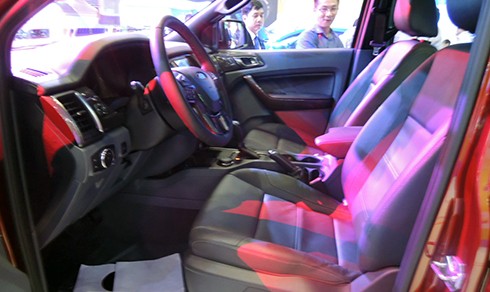 ford-everest-2015-trinh-lang-viet-nam-7