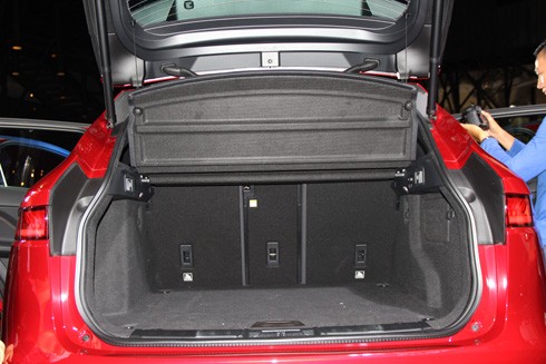 jaguar-f-pace-suv-the-thao-hang-sang-cho-khach-viet-page-2-5