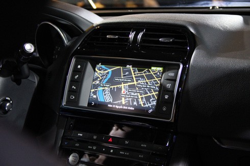 jaguar-f-pace-suv-the-thao-hang-sang-cho-khach-viet-page-3-2