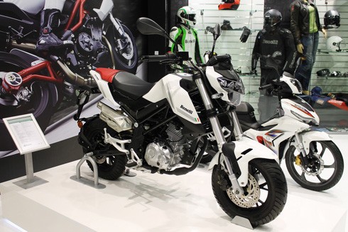 ro-ri-anh-benelli-rfs-doi-thu-moi-cua-yamaha-exciter-1