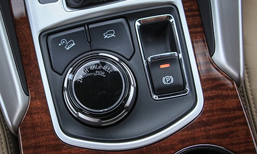 chi-tiet-noi-that-pajero-sport-the-he-moi-6