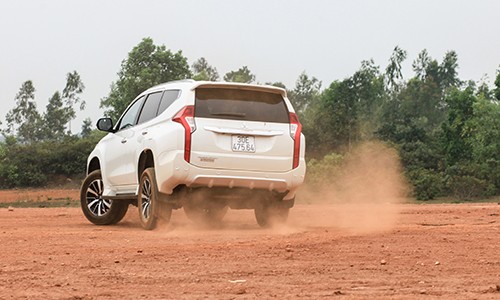 chi-tiet-mitsubishi-pajero-sport-the-he-moi-tai-ha-noi-5