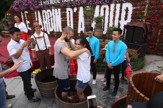 Nhiều màu sắc tại lễ hội rượu vang The Taste of Ba Na Hills 2017 ảnh 8