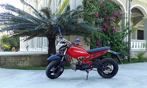chi-tiet-honda-wave-len-dang-ducati-cua-nu-biker-da-lat-2