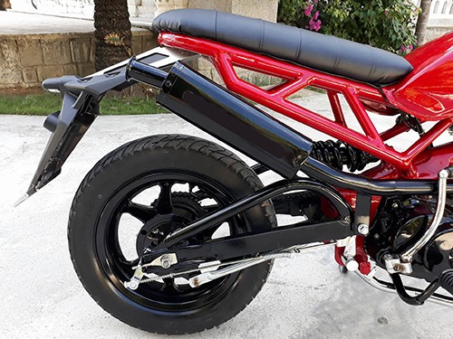 chi-tiet-honda-wave-len-dang-ducati-cua-nu-biker-da-lat-7