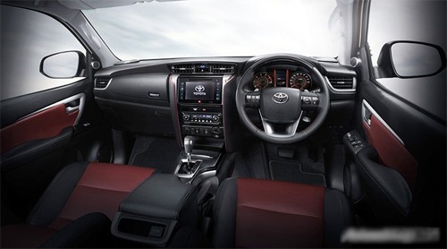 toyota-fortuner-ban-nang-cap-o-thai-lan-2