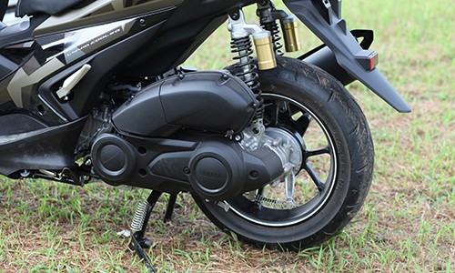 chi-tiet-yamaha-nvx-155-camo-7