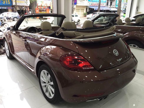 volkswagen-beetle-convertible-mui-tran-gia-gan-2-ty-tai-viet-nam-page-2-1