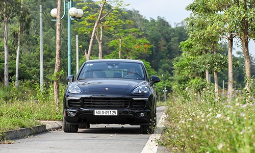 anh-chi-tiet-porsche-cayenne-platinum