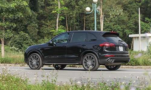 anh-chi-tiet-porsche-cayenne-platinum-4