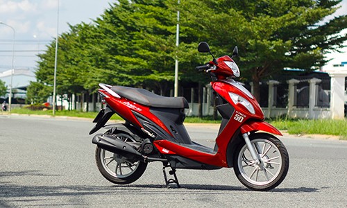chi-tiet-kymco-candy-hi-50-tai-tp-hcm-3