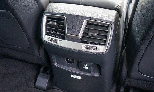 chi-tiet-ssangyong-rexton-2017-tai-han-quoc-10