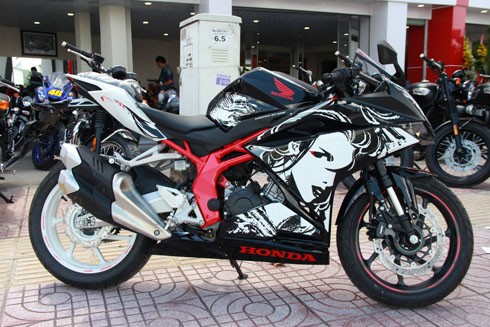 honda-cbr250rr-ban-dac-biet-dau-tien-ve-viet-nam-2