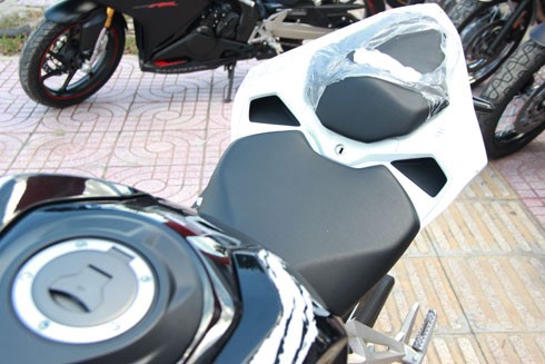 honda-cbr250rr-ban-dac-biet-dau-tien-ve-viet-nam-5