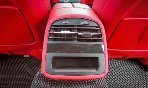 anh-chi-tiet-maserati-quattroporte-5