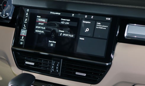 porsche-cayenne-2018-gia-tu-5-4-ty-dong-tai-viet-nam-page-2-5