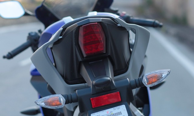 Yamaha R15 - sportbike cho người Việt mới chơi môtô ảnh 9