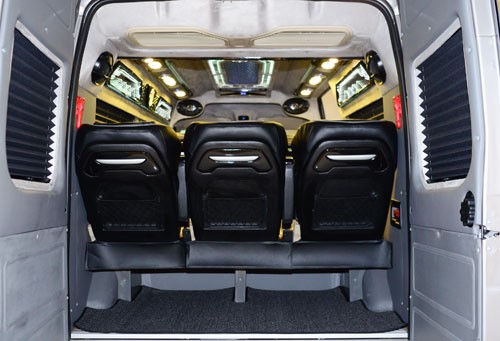 DCar X - limousine cao cấp phiên bản giới hạn tại Việt Nam ảnh 7 dcar-x-limousine-cao-cap-phien-ban-gioi-han-tai-viet-nam-6