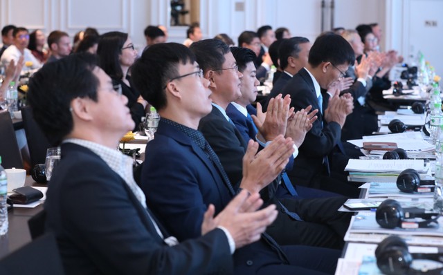 Diễn đàn thu hút khoảng 300 khách mời tham dự - Ảnh: Lê Toàn