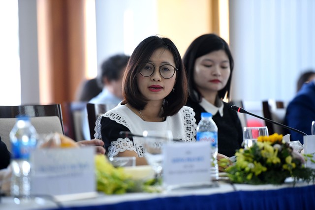 Bà Thu Lê, Phó giám đốc Cao cấp Indochina Capital Corporation trao đổi tại Tọa đàm. Ảnh: Dũng Minh.