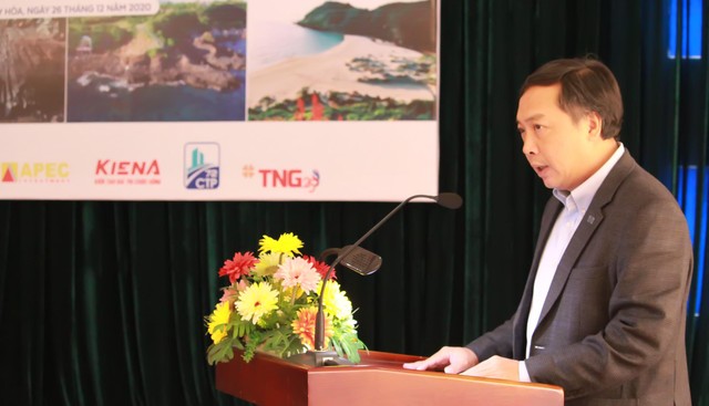 Ông Lê Trọng Minh, Tổng Biên tập Báo Đầu tư phát biểu tại buổi giao lưu.