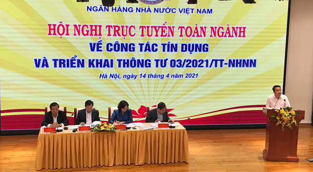 Ông Nguyễn Tuấn Anh, Vụ trưởng Vụ Tín dụng các ngành kinh tế (NHNN) phát biểu tại hội nghị.
