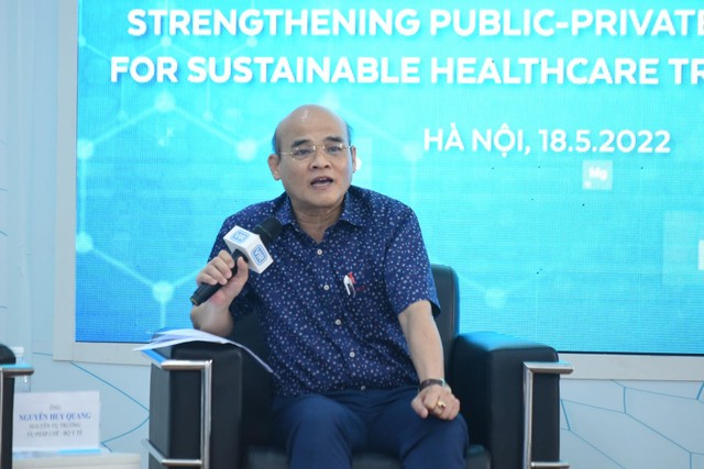 Ông Nguyễn Huy Quang, nguyên Vụ trưởng vụ Pháp chế, Bộ Y tế trao đổi tại Hội thảo. Ảnh: Dũng Minh