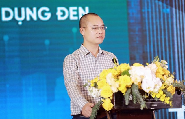 Ông Lê Quốc Ninh, Chủ nhiệm Câu lạc bộ Tài chính tiêu dùng phát biểu tại Hội thảo.