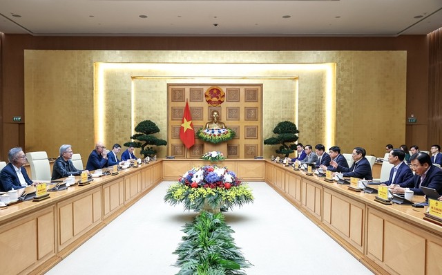 Thủ tướng đề nghị NVIDIA xác định tầm nhìn chiến lược, lâu dài trong việc hợp tác, đồng hành, hỗ trợ Việt Nam xây dựng, thực hiện chiến lược bán dẫn quốc gia.