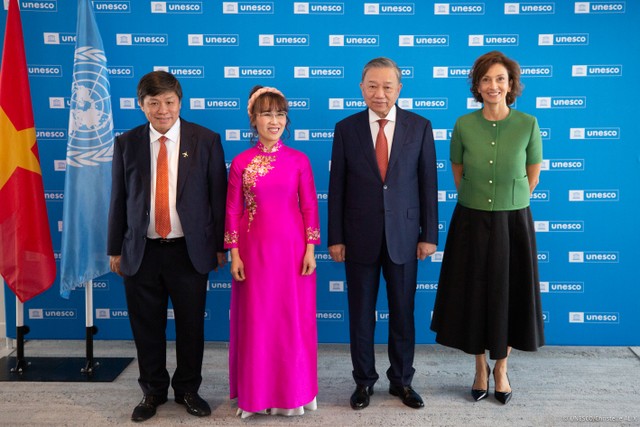 Lãnh đạo tập đoàn SOVICO chụp hình lưu niệm với Tổng Bí thư, Chủ tịch nước Tô Lâm và Bà Tổng giám đốc UNESCO Audrey Azoulay