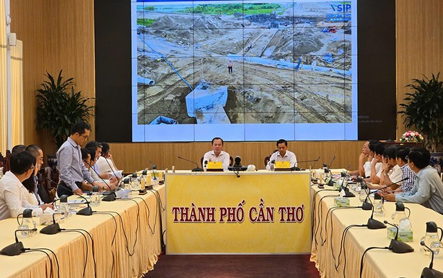 Lãnh đạo UBND TP. Cần Thơ làm việc với chủ đầu tư VSIP Cần Thơ