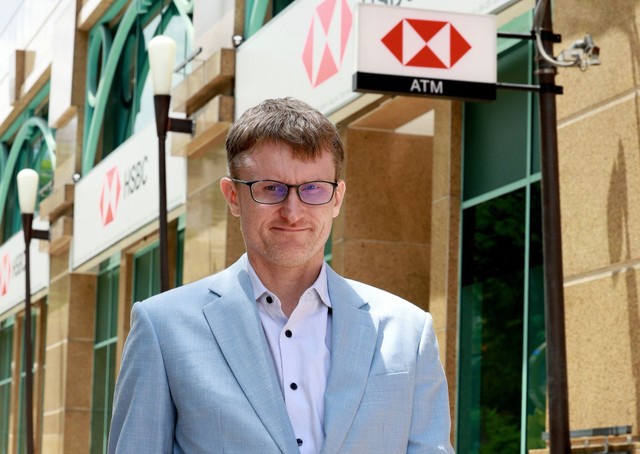 Ông Douglas Matheson, Giám đốc cấp cao Quản lý rủi ro tín dụng và Tuân thủ, HSBC Việt Nam Ông Douglas Matheson, Giám đốc cấp cao Quản lý rủi ro tín dụng và Tuân thủ, HSBC Việt Nam