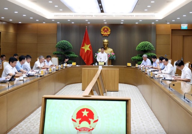 Các ý kiến tại cuộc họp đều thống nhất cao về sự cần thiết phải xây dựng và sớm ban hành bộ tiêu chí đánh giá KPI giải ngân vốn đầu tư công - Ảnh: VGP