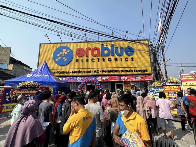 Mô hình cửa hàng mặt đường bám sát khu dân cư của EraBlue đang cho thấy mức độ phù hợp cao với hành vi tiêu dùng tại Indonesia.