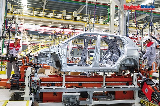 Động lực tăng trưởng của ngành công nghệ chế biến, chế tạo đã có sự chuyển dịch rõ rệt sang các lĩnh vực có hàm lượng công nghệ và giá trị gia tăng cao Động lực tăng trưởng của ngành công nghệ chế biến, chế tạo đã có sự chuyển dịch rõ rệt sang các lĩnh vực có hàm lượng công nghệ và giá trị gia tăng cao