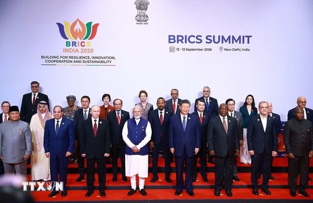 Thủ tướng Lê Minh Hưng cùng các Trưởng đoàn tham dự Hội nghị thượng đỉnh BRICS lần thứ 18 tại Ấn Độ. Ảnh: Dương Giang/TTXVN Thủ tướng Lê Minh Hưng cùng các Trưởng đoàn tham dự Hội nghị thượng đỉnh BRICS lần thứ 18 tại Ấn Độ. Ảnh: Dương Giang/TTXVN