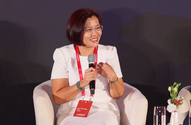 Bà Lưu Thị Thảo, Phó tổng giám đốc Thường trực kiêm Giám đốc Điều hành cấp cao VPBank Bà Lưu Thị Thảo, Phó tổng giám đốc Thường trực kiêm Giám đốc Điều hành cấp cao VPBank