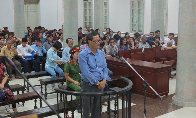 Bà Châu Thị Thu Nga căng thẳng trước vành móng ngựa ảnh 6