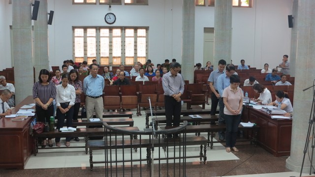 Luật sư của Châu Thị Thu Nga đề nghị tòa trả hồ sơ để điều tra bổ sung ảnh 1