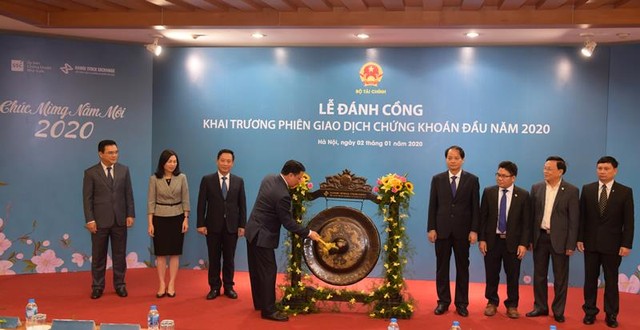 Bộ trưởng Đinh Tiến Dũng: Thị trường chứng khoán năm 2020 tiếp tục phát triển cả về quy mô và chất lượng ảnh 1