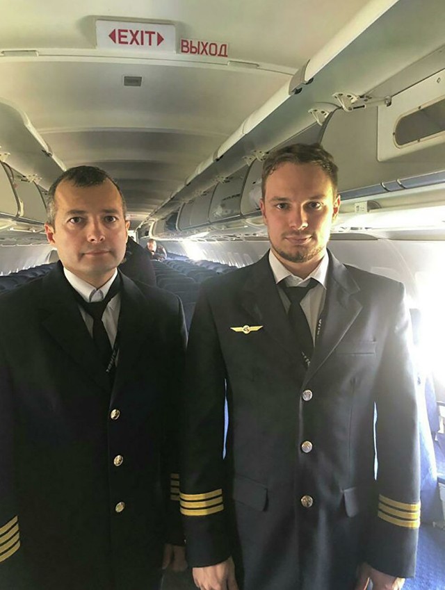 Nga giải mã hộp đen chiếc máy bay hạ cánh giữa đồng ngô ảnh 1