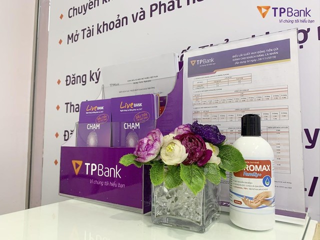 TPBank LiveBank tăng cường việc khử trùng đảm bảo an toàn trong mùa dịch  ảnh 1