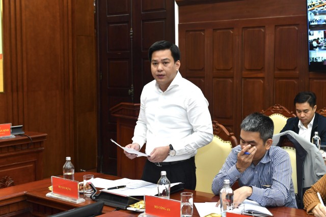 Ông Hoàng Hải, Cục trưởng Cục Quản lý nhà và thị trường bất động sản (Bộ Xây dựng) phát biểu tại Hội nghị.