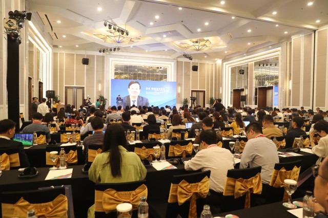 Toàn cảnh sự kiện