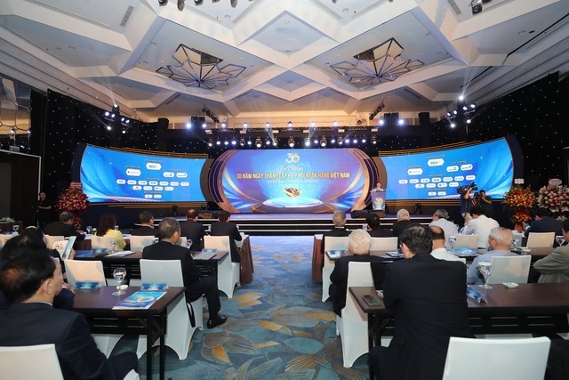 Toàn cảnh Lễ kỷ niệm Toàn cảnh Lễ kỷ niệm