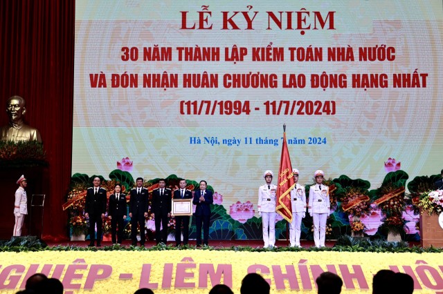 Tại Lễ Kỷ niệm 30 năm ngày thành lập, KTNN được trao tặng Huân chương Lao động hạng Nhất nhằm ghi nhận và biểu dương những thành tích xuất sắc, những đóng góp lớn lao của KTNN đối với đất nước trong suốt những năm qua.