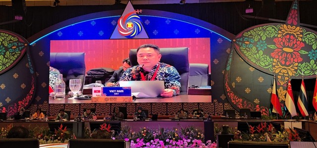 Phó Thống đốc Nguyễn Ngọc Cảnh phát biểu tại Phiên đối thoại với các tổ chức tài chính quốc tế