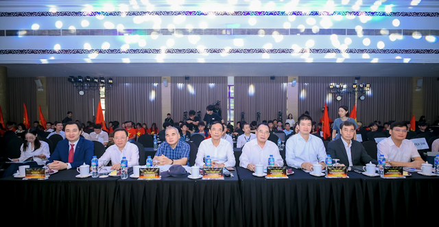 Hội đồng Giám khảo Cuộc thi VietChain Talents 2025 gồm 24 thành viên, đến từ các đơn vị đầu ngành trong nhiều lĩnh vực trọng yếu