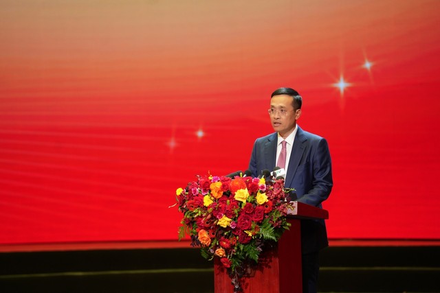 Phó Thống đốc NHNN Phạm Quang Dũng phát động phong trào thi đua trong toàn Ngành giai đoạn 2026 - 2030 với chủ đề “Ngành Ngân hàng thi đua đổi mới, sáng tạo, tiên phong cùng đất nước bước vào kỷ nguyên phát triển hùng cường, văn minh, thịnh vượng”. Phó Thống đốc NHNN Phạm Quang Dũng phát động phong trào thi đua trong toàn Ngành giai đoạn 2026 - 2030 với chủ đề “Ngành Ngân hàng thi đua đổi mới, sáng tạo, tiên phong cùng đất nước bước vào kỷ nguyên phát triển hùng cường, văn minh, thịnh vượng”.