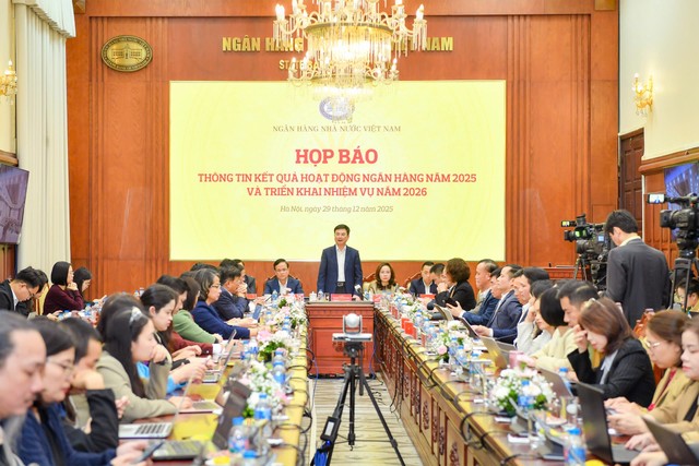 Toàn cảnh Họp báo